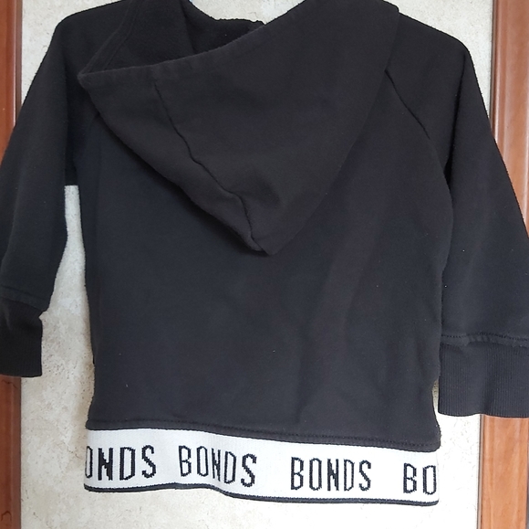 Black sweater - Picture 3 of 4